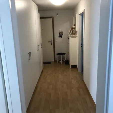 Moderne Wohnung, Wohlfuhlend Und Barierenfrei *